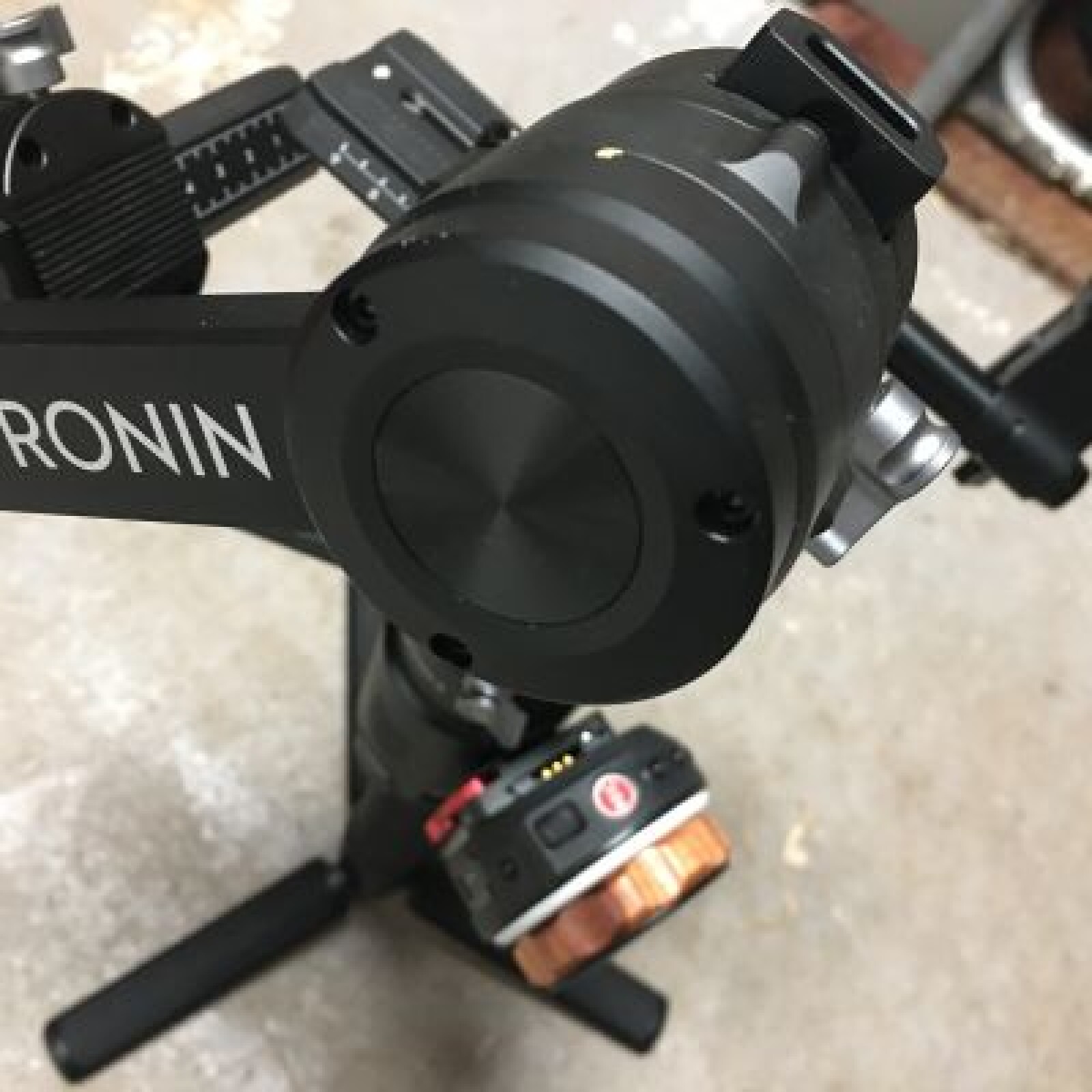 DJI Ronin S - Photo 1 sur 4