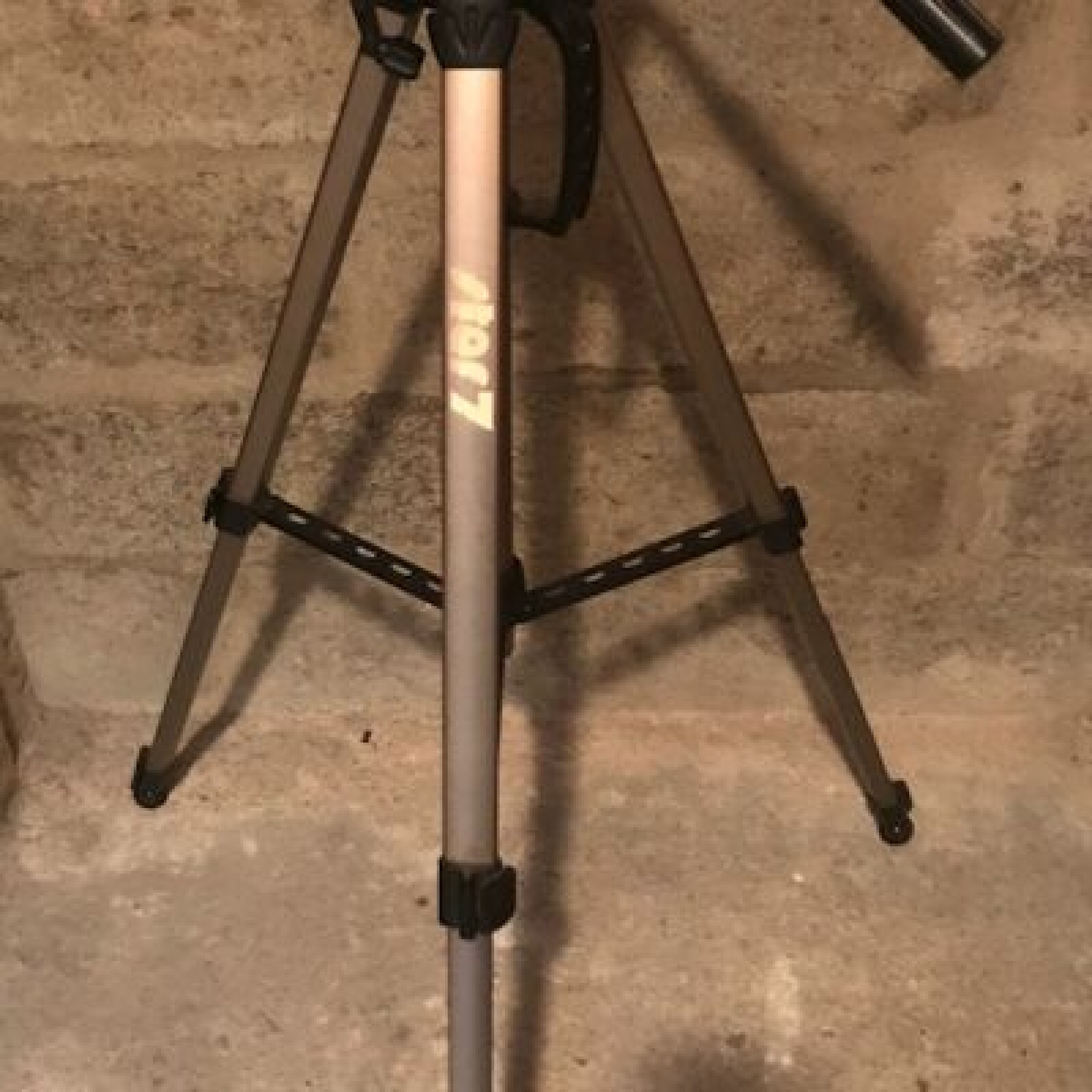 Trépied aluminium - Photo 1 sur 4