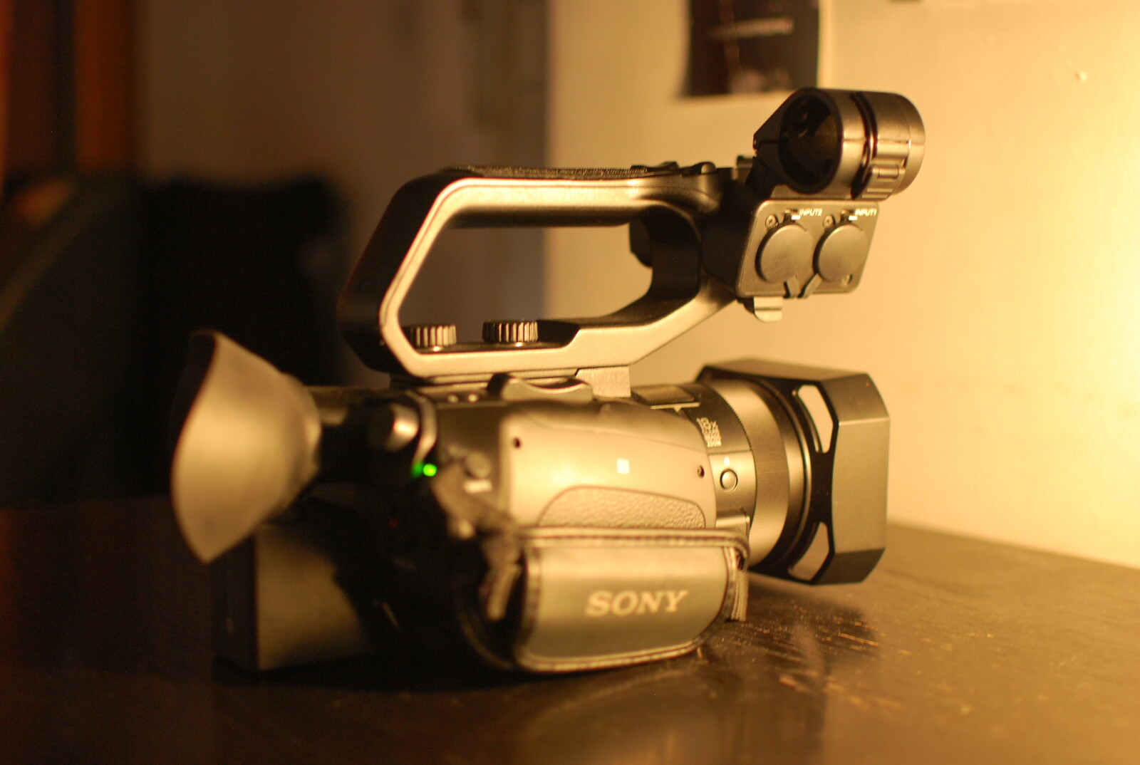Sony PXW-Z90 - Photo 2 sur 2