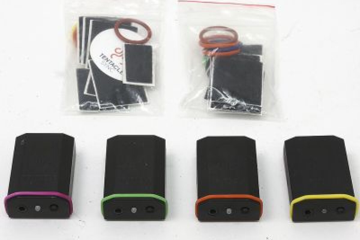 Location Tentacle Sync (x4) - Generateur du Timecode (TC) + Cables - Lightyshare