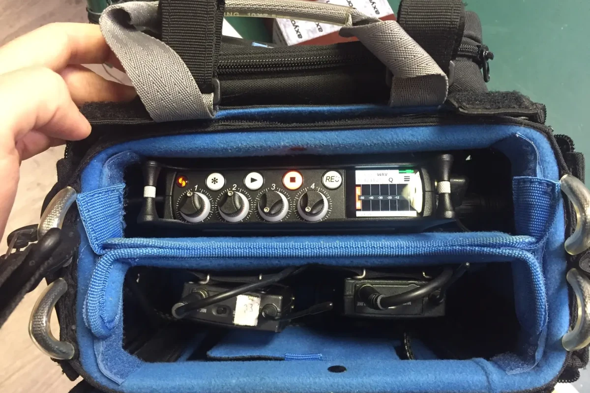 Location Kit de prise de son Léger : Mix PRE 6 II, 2 HF Sennheiser, micro Neumann KMR81 ou KM 185 - Lightyshare