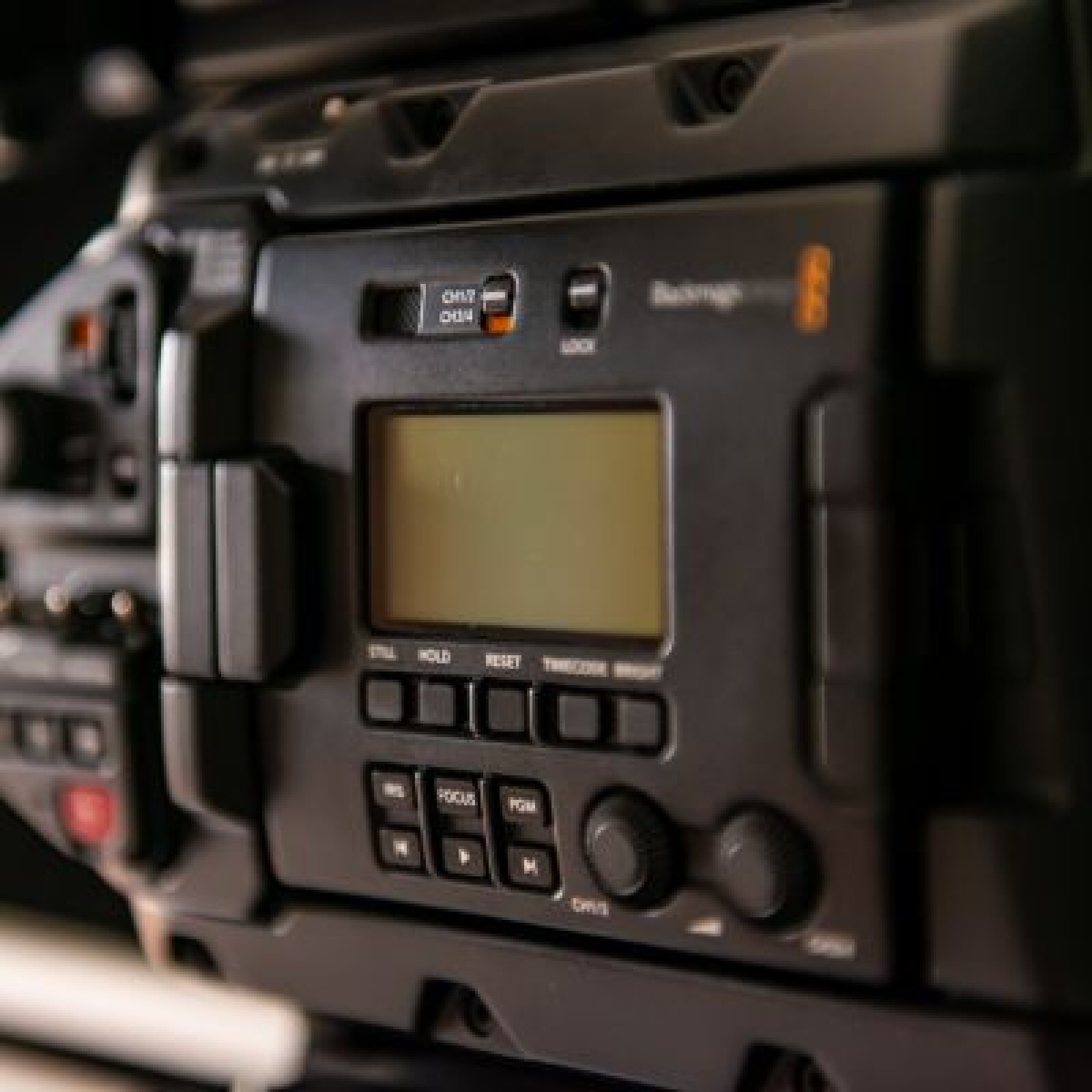 Ursa Mini Pro 4.6K (EF, PL, B4 au choix) - Photo 3 sur 4