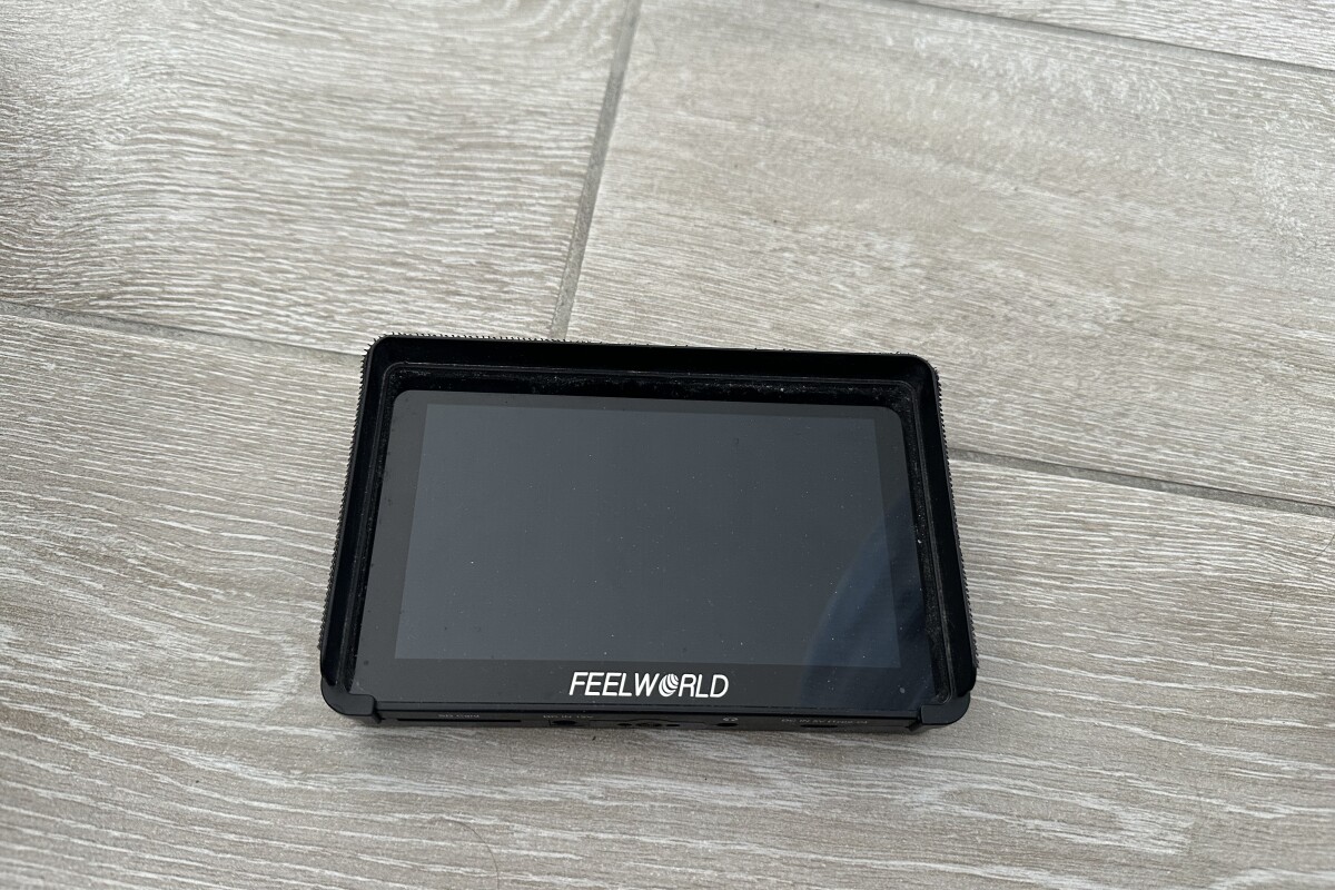 Location Feelworld F6 - Lightyshare
