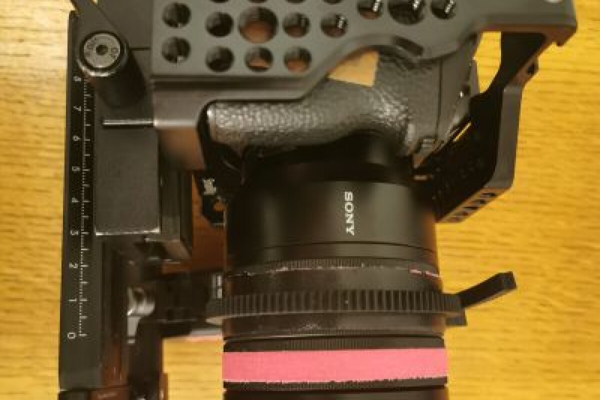 Location 24-70mm /4 sony zeiss OSS - Lightyshare