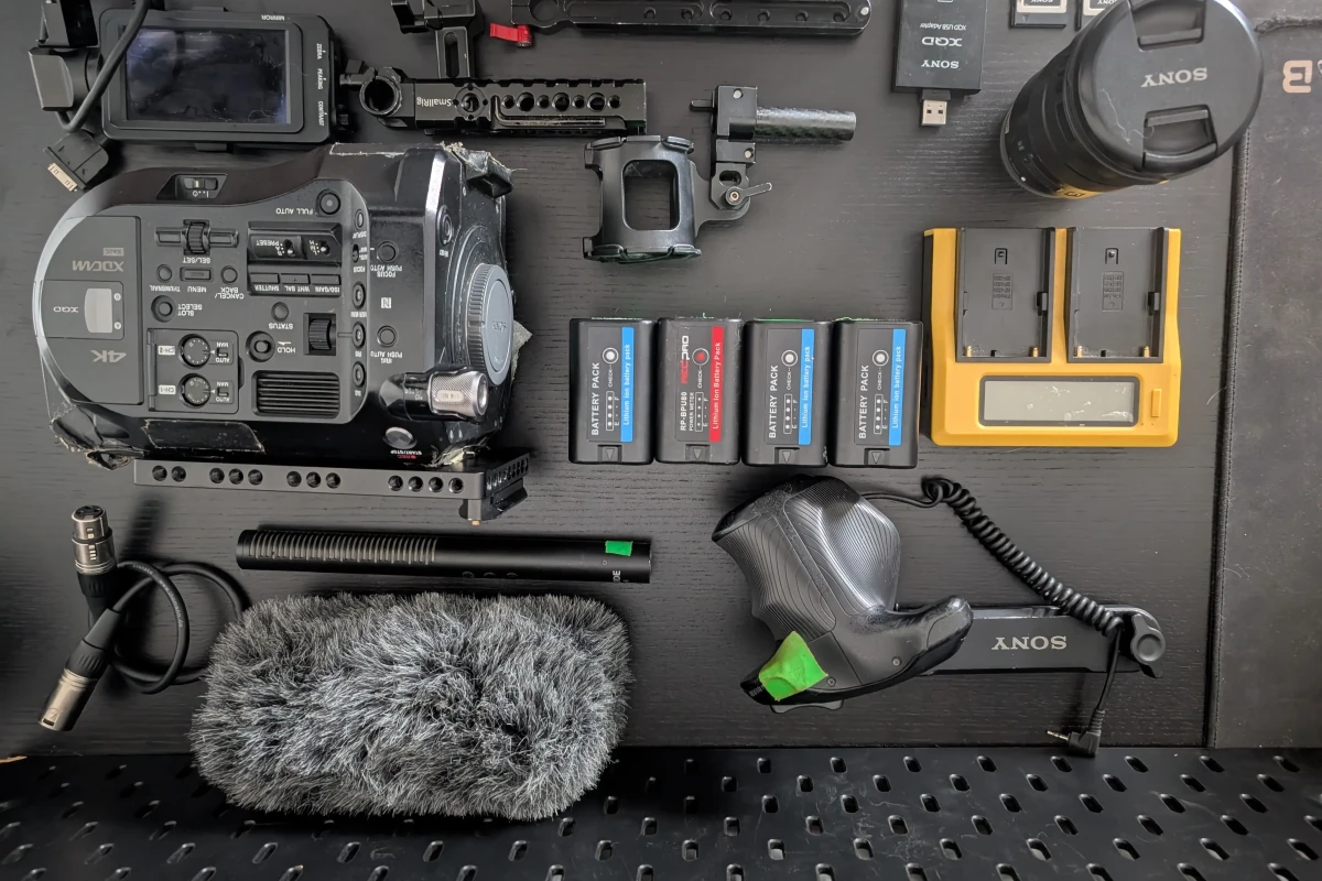 Location Sony FS-7 - Lightyshare
