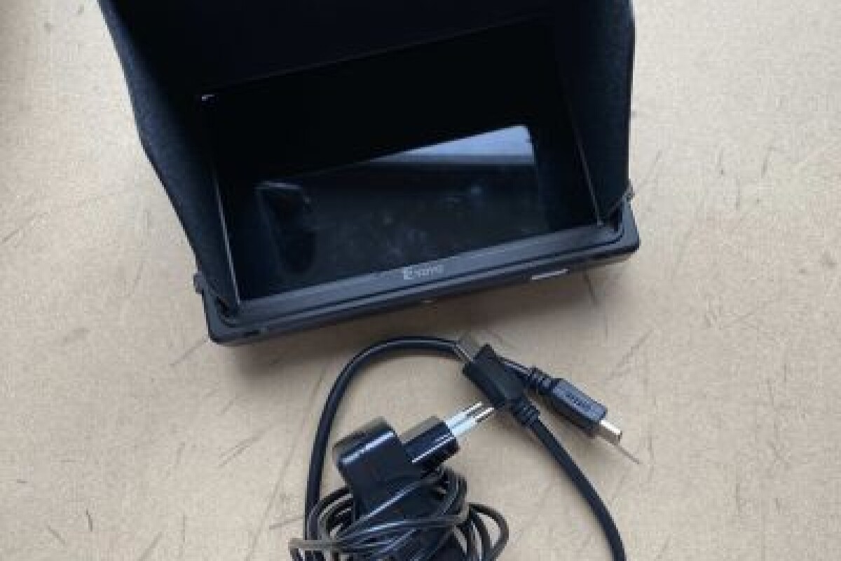 Location Eyoyo Moniteur 7 Pouces - Lightyshare