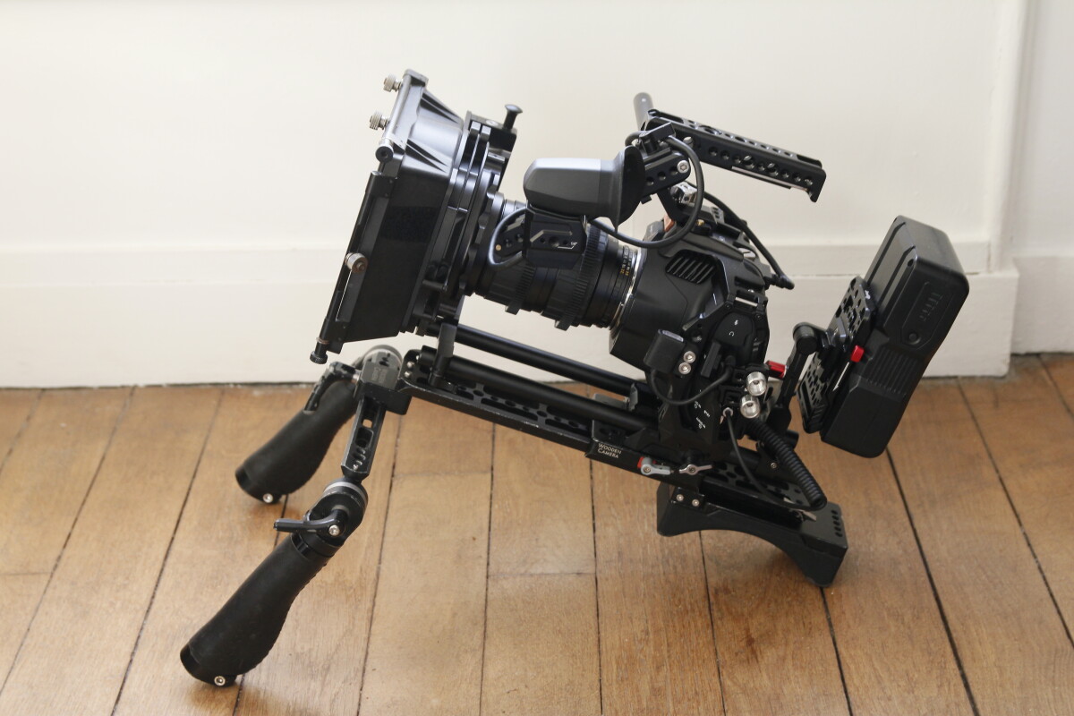 Location BMPCC 6K PRO (pack 3 basique)----vs--- Ursa Mini Pro / Red Komodo / S1H / Canon C300 / - Lightyshare