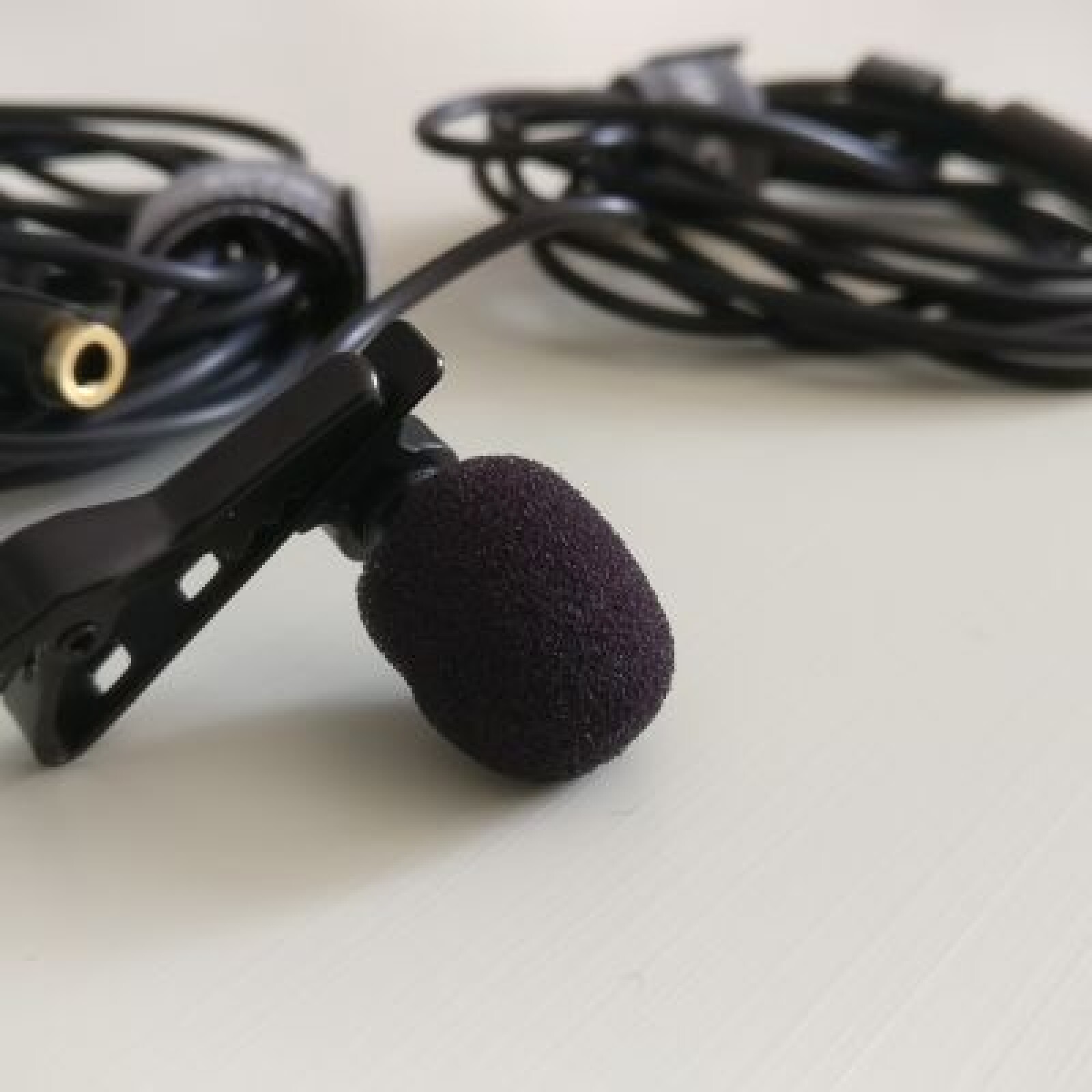 Micro Cravate Filaire - Photo 3 sur 3
