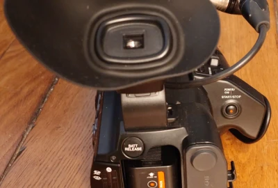 Location Sony HXR-NX200